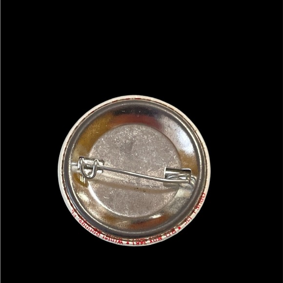 1980s Button Pin: "Life's Too Short To Dance With Ugly Guys" - Picture 2 of 2